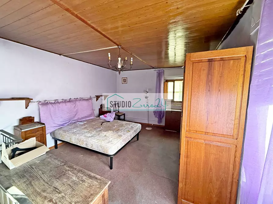 Immagine 13 di Casa semindipendente in vendita  in via tardoni a Camaiore