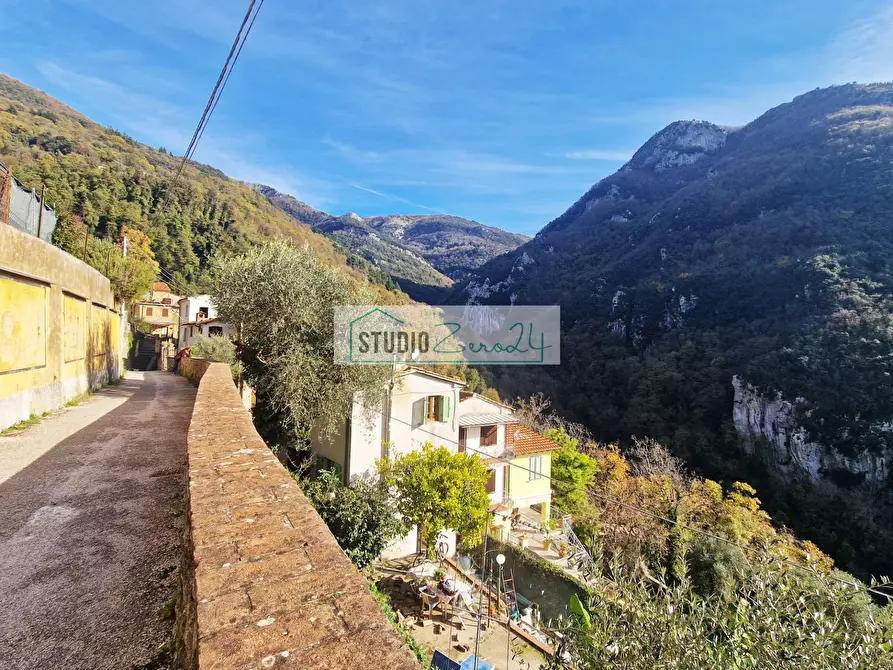 Immagine 29 di Casa indipendente in vendita  in via di Trescolli 15 a Camaiore