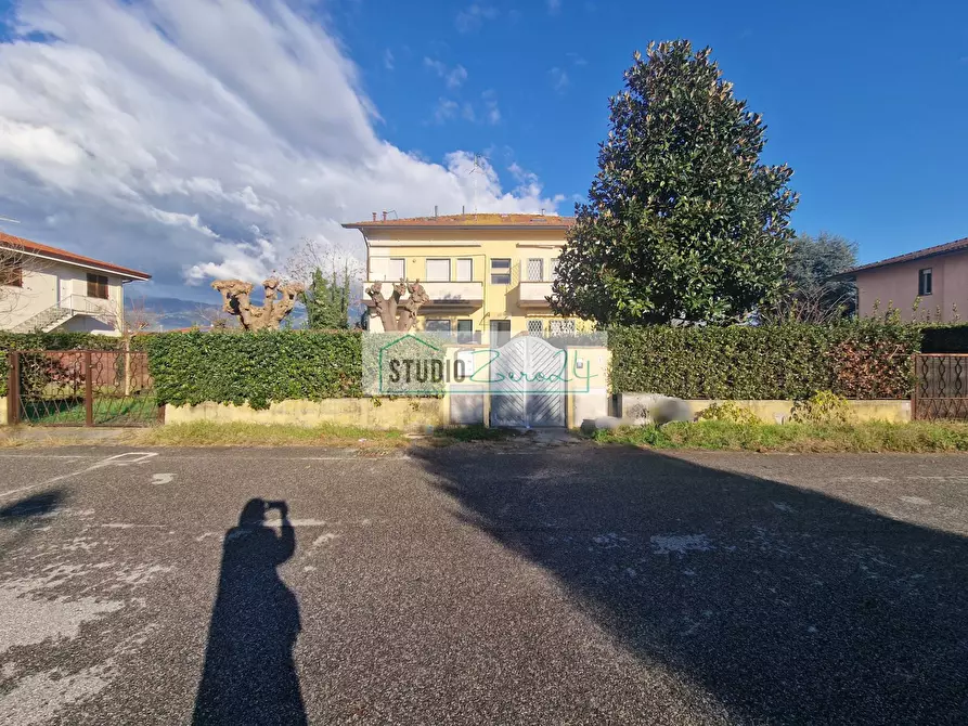 Immagine 33 di Appartamento in vendita  in Via del Secco 20 a Camaiore