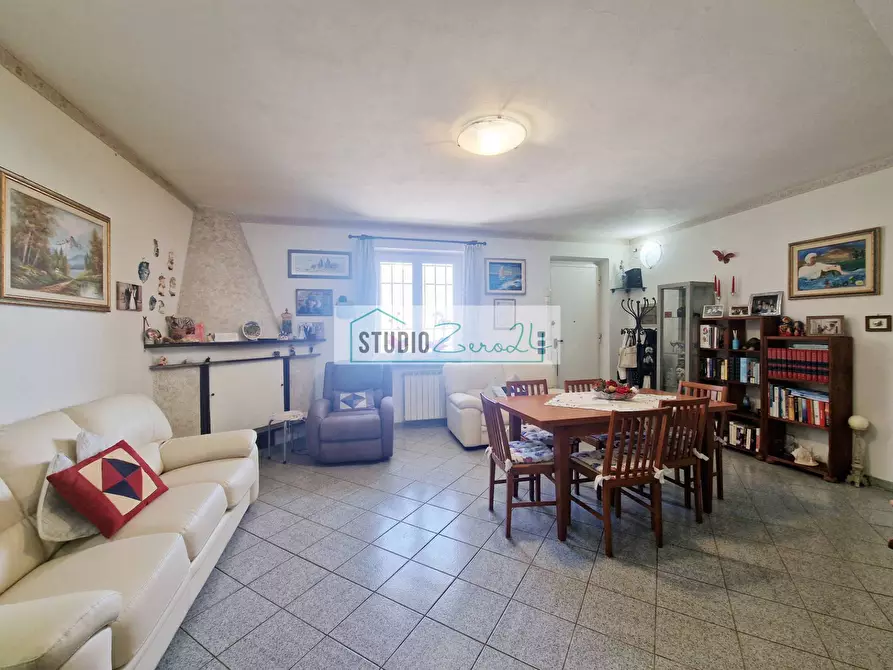 Immagine 7 di Casa semindipendente in vendita  in via di trescolli 140 a Camaiore