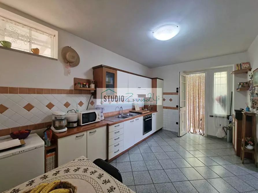 Immagine 9 di Casa semindipendente in vendita  in via di trescolli 140 a Camaiore