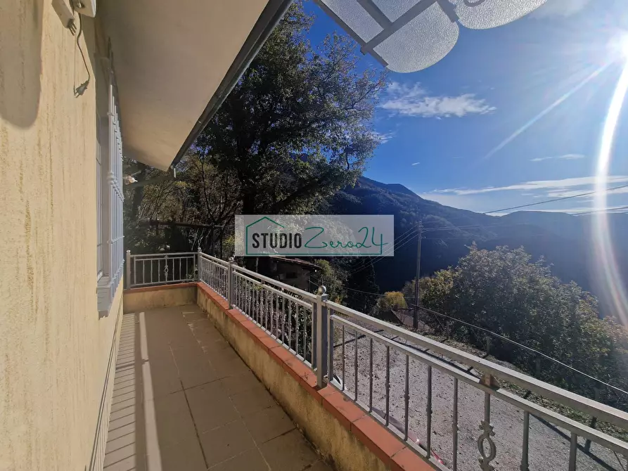 Immagine 19 di Casa semindipendente in vendita  in via di trescolli 140 a Camaiore