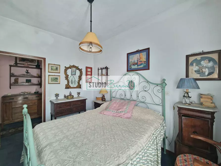 Immagine 17 di Appartamento in vendita  in Via Italica a Camaiore