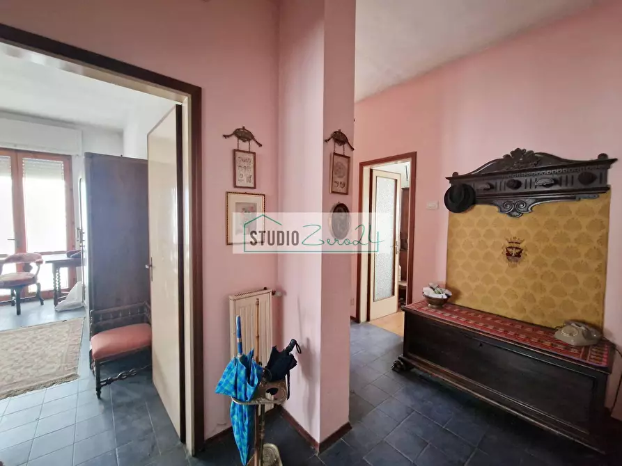 Immagine 21 di Appartamento in vendita  in Via Italica a Camaiore