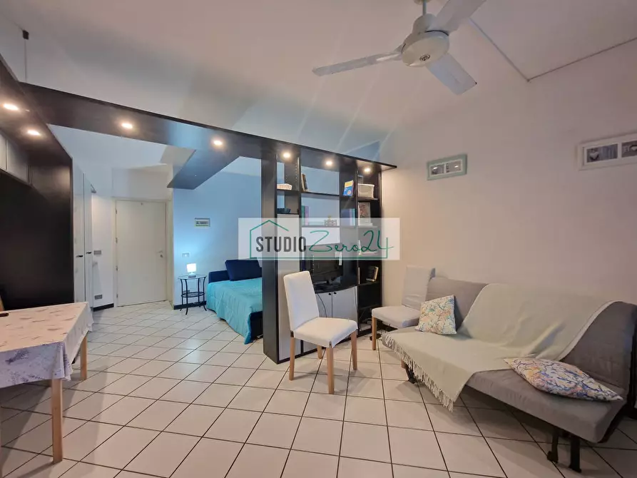 Immagine 5 di Appartamento in vendita  in Via G. Toniolo a Camaiore