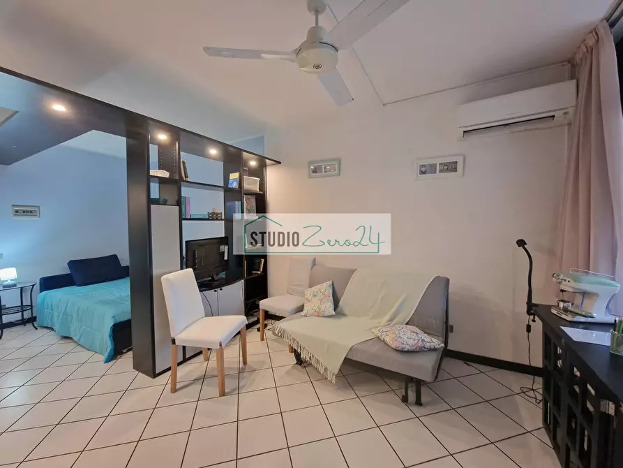 Immagine 8 di Appartamento in vendita  in Via G. Toniolo a Camaiore