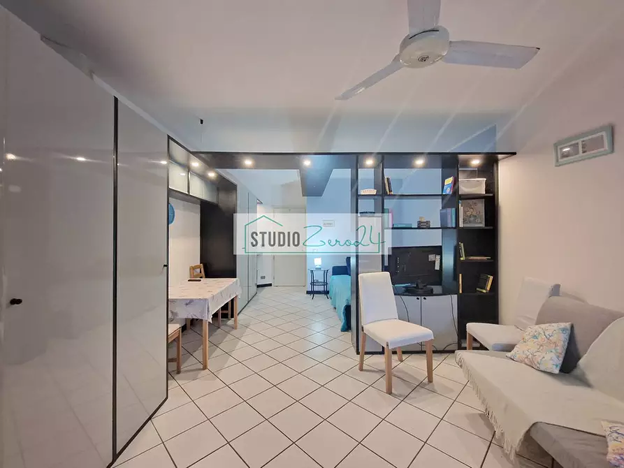 Immagine 10 di Appartamento in vendita  in Via G. Toniolo a Camaiore