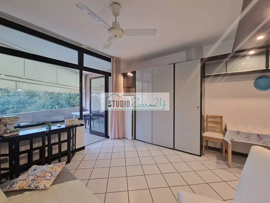 Immagine 13 di Appartamento in vendita  in Via G. Toniolo a Camaiore