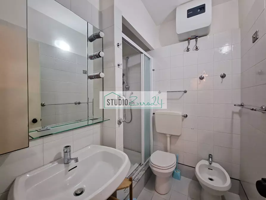 Immagine 14 di Appartamento in vendita  in Via G. Toniolo a Camaiore