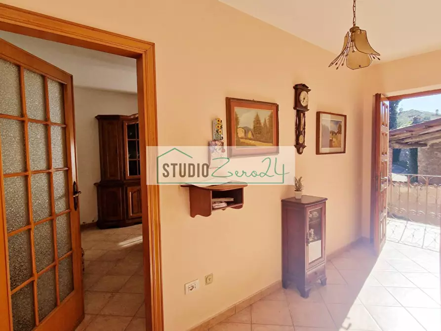 Immagine 8 di Casa semindipendente in vendita  in Via della Costa a Camaiore