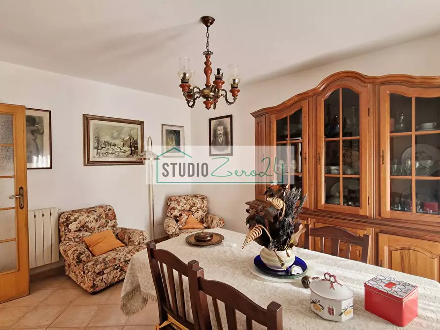 Immagine 10 di Casa semindipendente in vendita  in Via della Costa a Camaiore