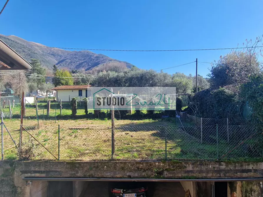 Immagine 32 di Casa semindipendente in vendita  in Via della Costa a Camaiore