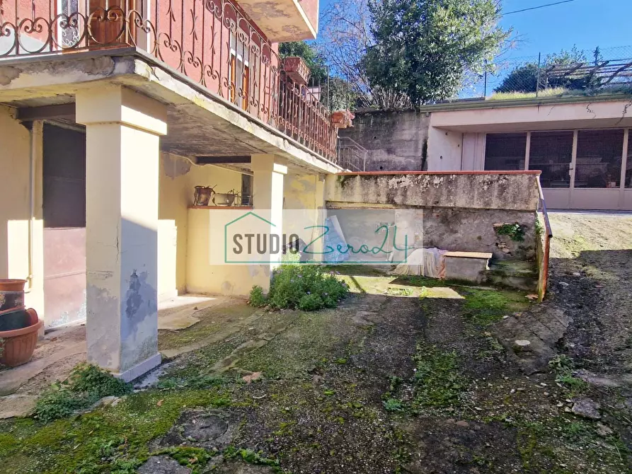 Immagine 35 di Casa semindipendente in vendita  in Via della Costa a Camaiore