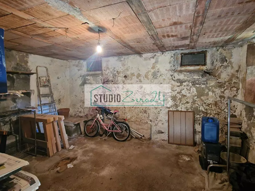 Immagine 40 di Casa semindipendente in vendita  in Via della Costa a Camaiore