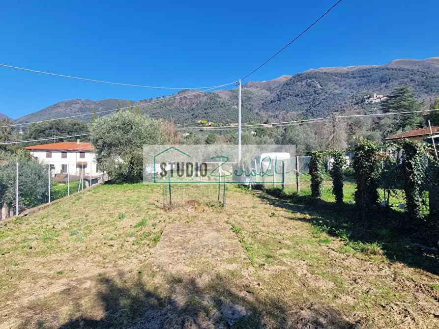 Immagine 46 di Casa semindipendente in vendita  in Via della Costa a Camaiore