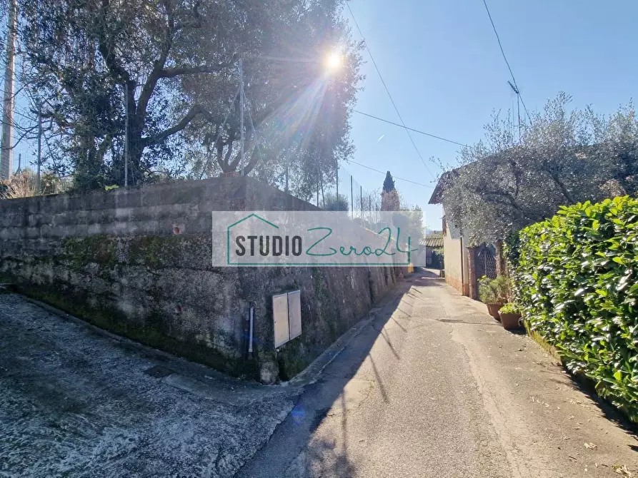 Immagine 50 di Casa semindipendente in vendita  in Via della Costa a Camaiore