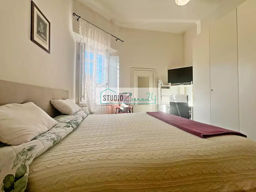 Immagine 17 di Attico in vendita  in Via IV Novembre 25 a Camaiore