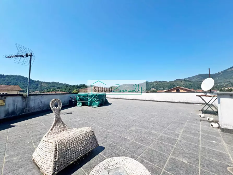 Immagine 37 di Attico in vendita  in Via IV Novembre 25 a Camaiore