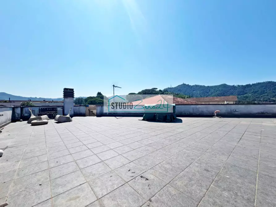 Immagine 39 di Attico in vendita  in Via IV Novembre 25 a Camaiore