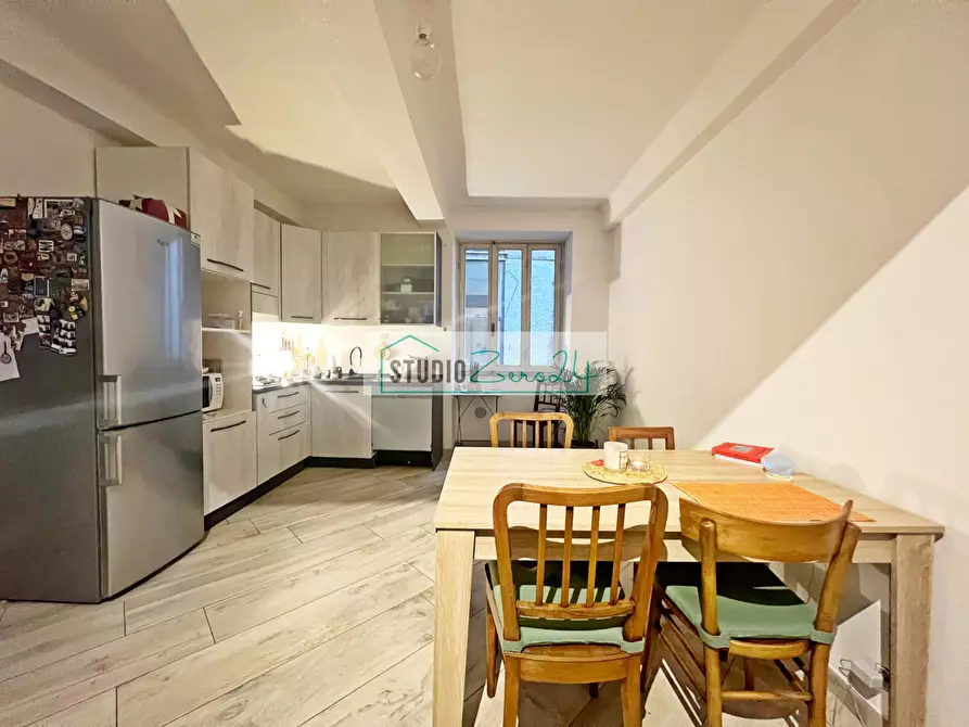 Immagine 14 di Appartamento in vendita  in Via Vittorio Emanuele 99 a Camaiore