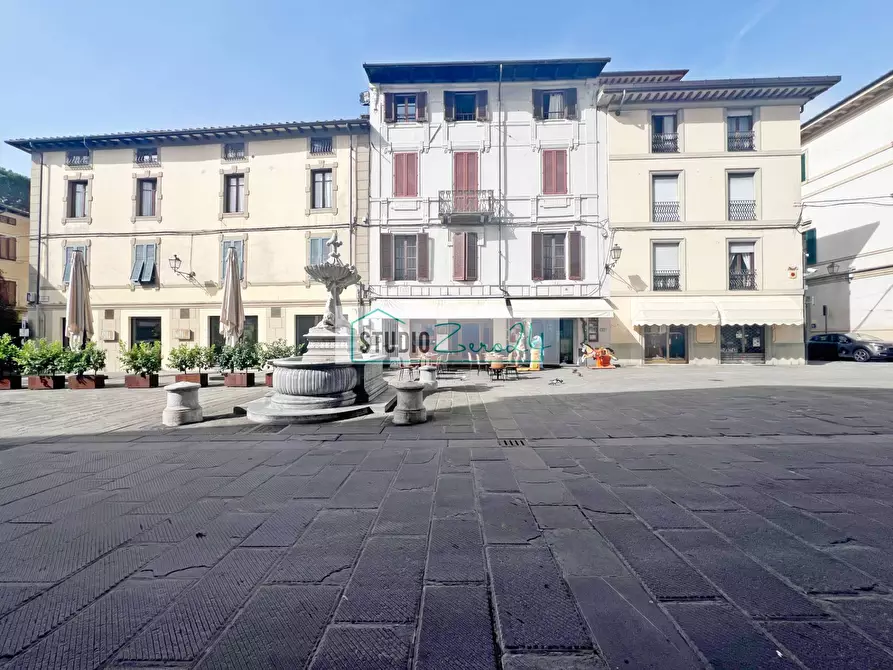 Immagine 36 di Appartamento in vendita  in Via Vittorio Emanuele 99 a Camaiore