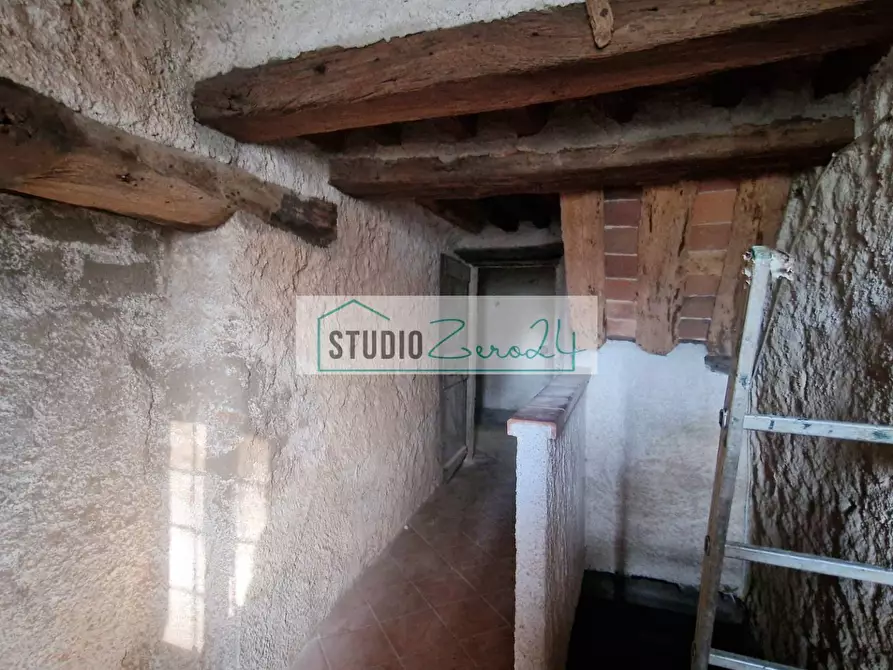 Immagine 14 di Casa semindipendente in vendita  in via Sandro Bertini 8 a Camaiore