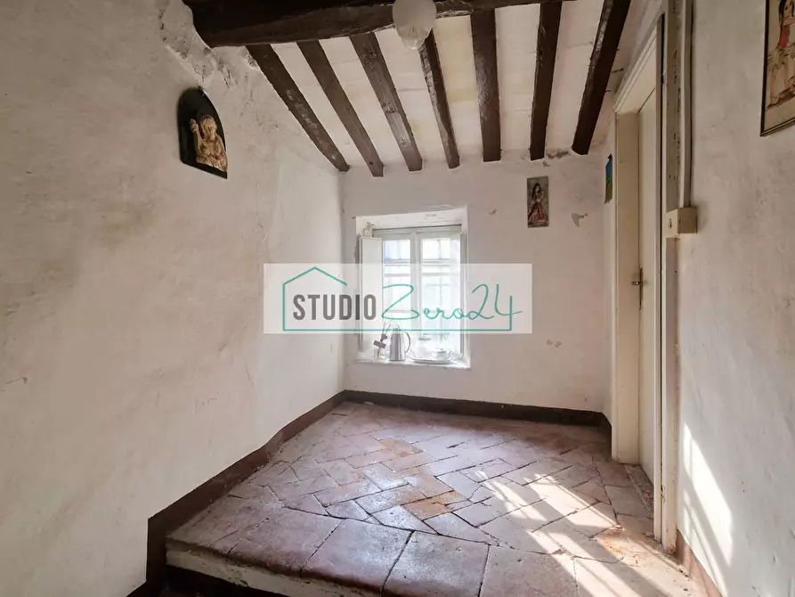 Immagine 15 di Casa semindipendente in vendita  in via Sandro Bertini 8 a Camaiore