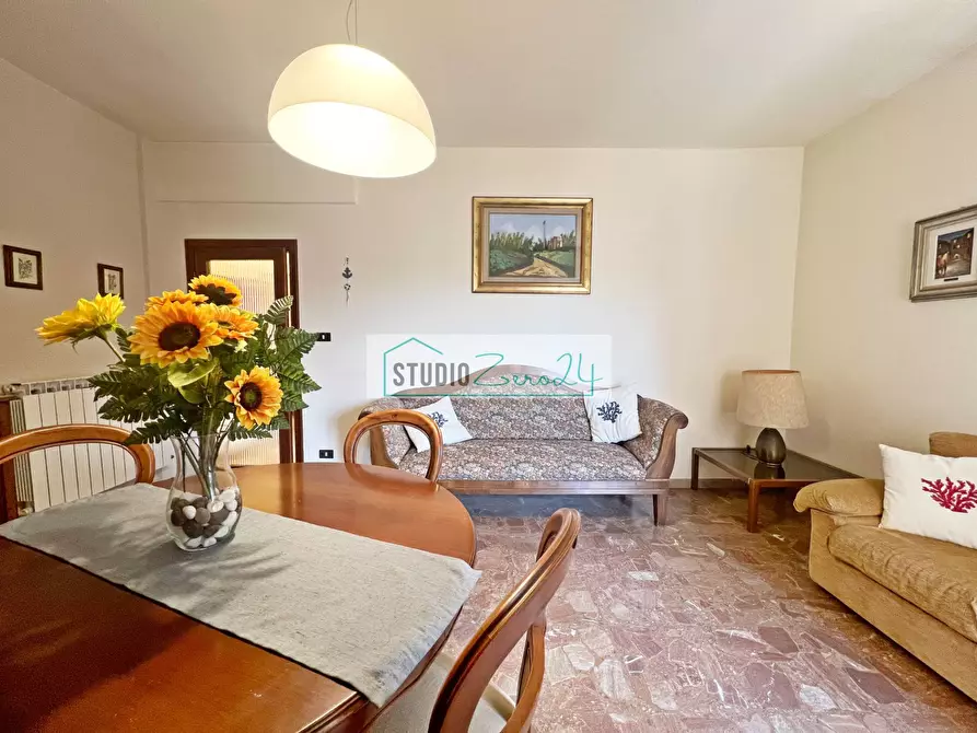 Immagine 6 di Appartamento in vendita  in via ugo foscolo 25 a Camaiore