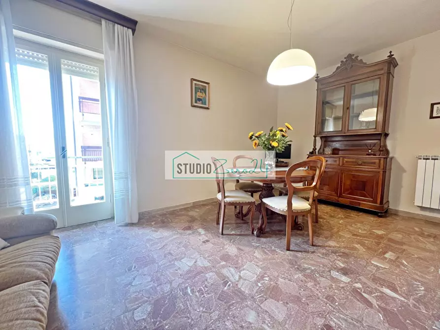 Immagine 10 di Appartamento in vendita  in via ugo foscolo 25 a Camaiore