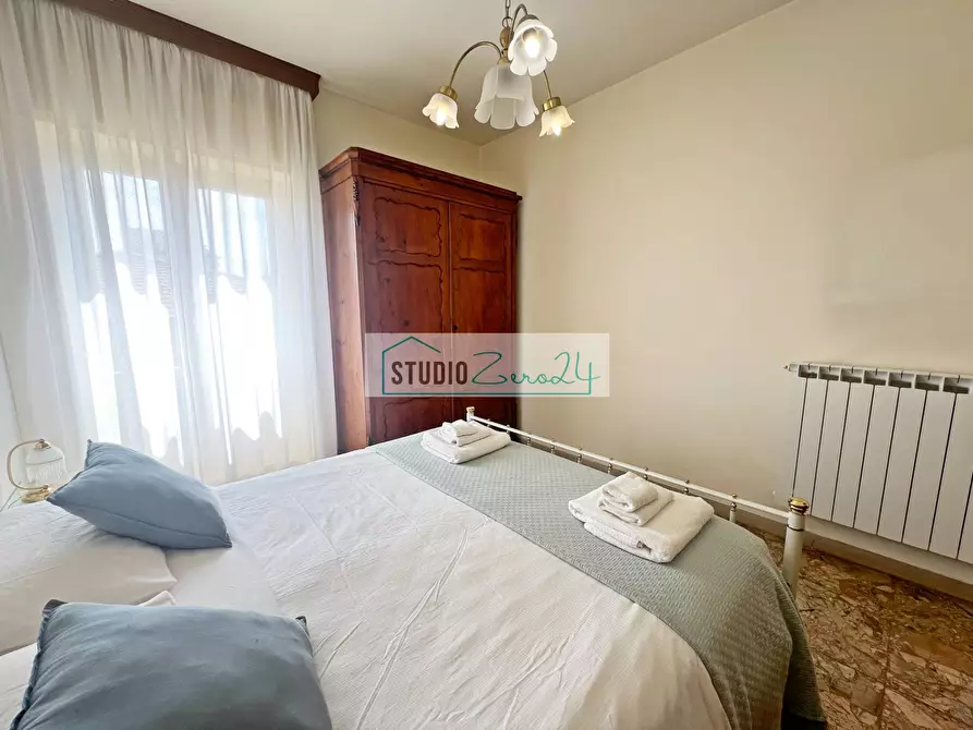 Immagine 21 di Appartamento in vendita  in via ugo foscolo 25 a Camaiore