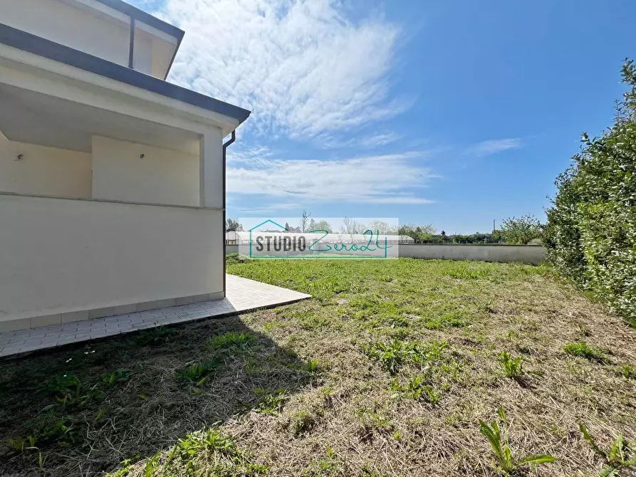 Immagine 25 di Villa in vendita  in via del Fiaschetto 13 a Camaiore