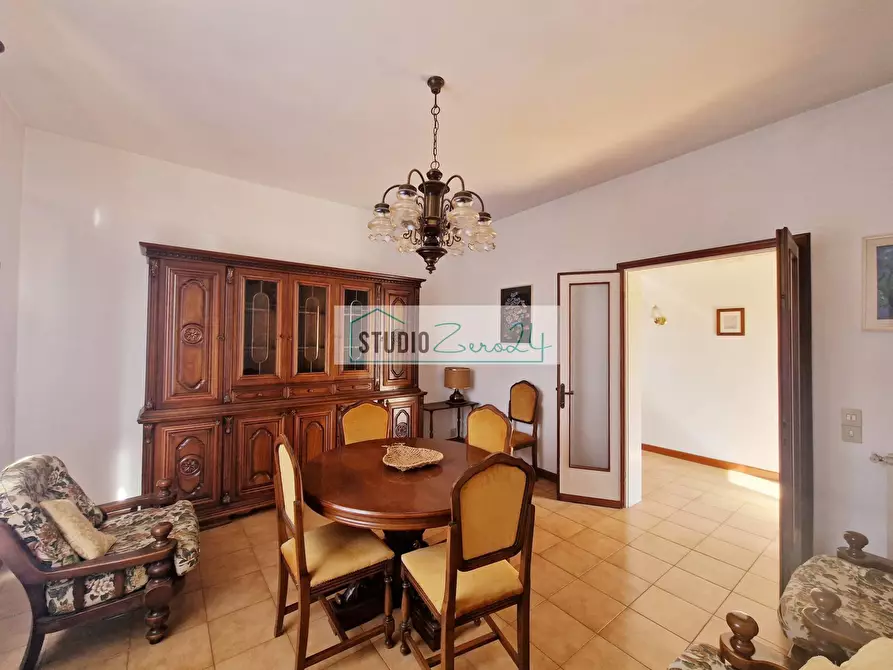 Immagine 23 di Villa in vendita  in Via delle selvette 12 a Camaiore