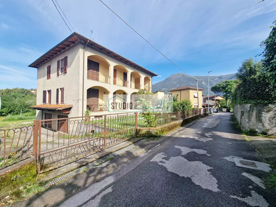 Immagine 60 di Villa in vendita  in Via delle selvette 12 a Camaiore