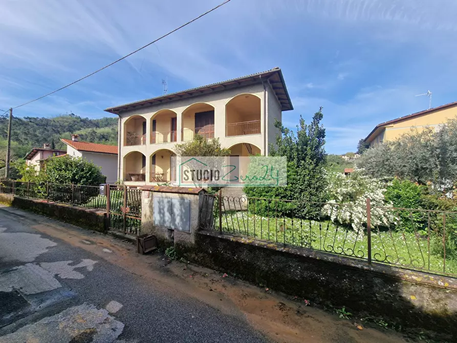 Immagine 62 di Villa in vendita  in Via delle selvette 12 a Camaiore