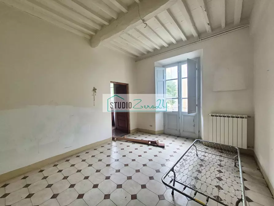 Immagine 11 di Casa semindipendente in vendita  in corte rodeschi 15 a Camaiore