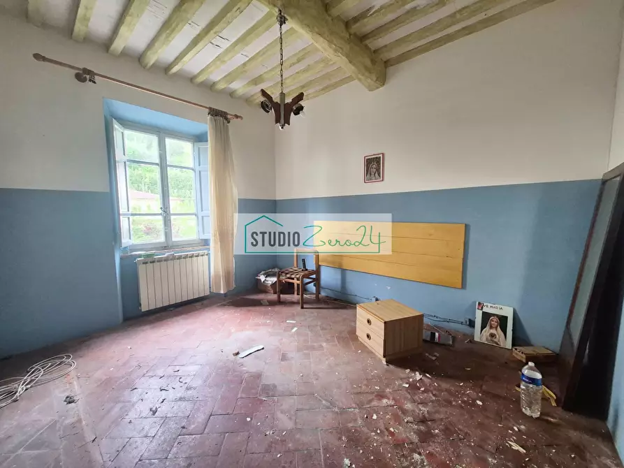 Immagine 23 di Casa semindipendente in vendita  in corte rodeschi 15 a Camaiore