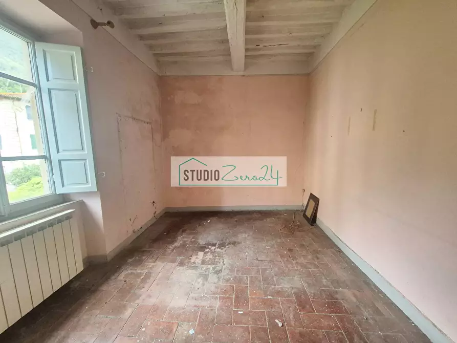 Immagine 28 di Casa semindipendente in vendita  in corte rodeschi 15 a Camaiore
