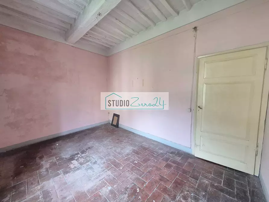 Immagine 29 di Casa semindipendente in vendita  in corte rodeschi 15 a Camaiore