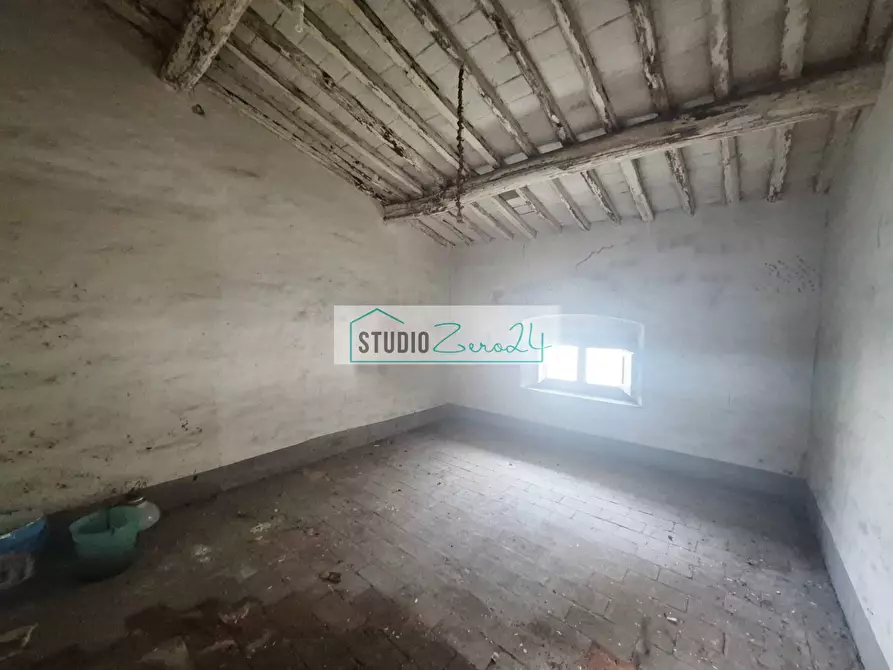 Immagine 38 di Casa semindipendente in vendita  in corte rodeschi 15 a Camaiore