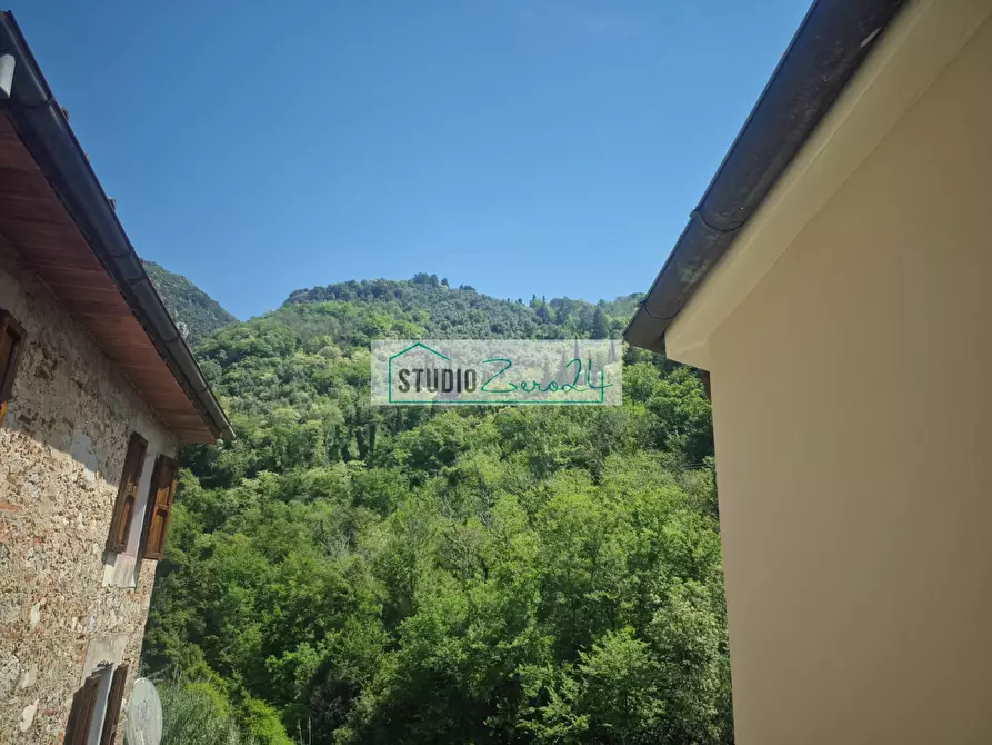 Immagine 26 di Casa semindipendente in vendita  in via prunaca 14 a Camaiore