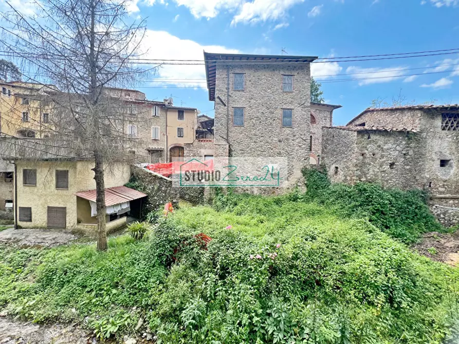 Immagine 5 di Rustico / casale in vendita  in Via Sandro Pertini 958 a Camaiore
