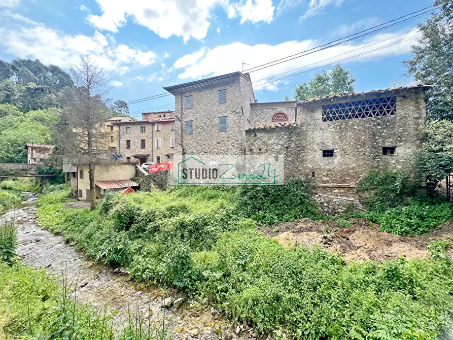 Immagine 6 di Rustico / casale in vendita  in Via Sandro Pertini 958 a Camaiore