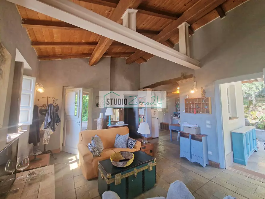 Immagine 29 di Villa in vendita  in Via della torre a Camaiore