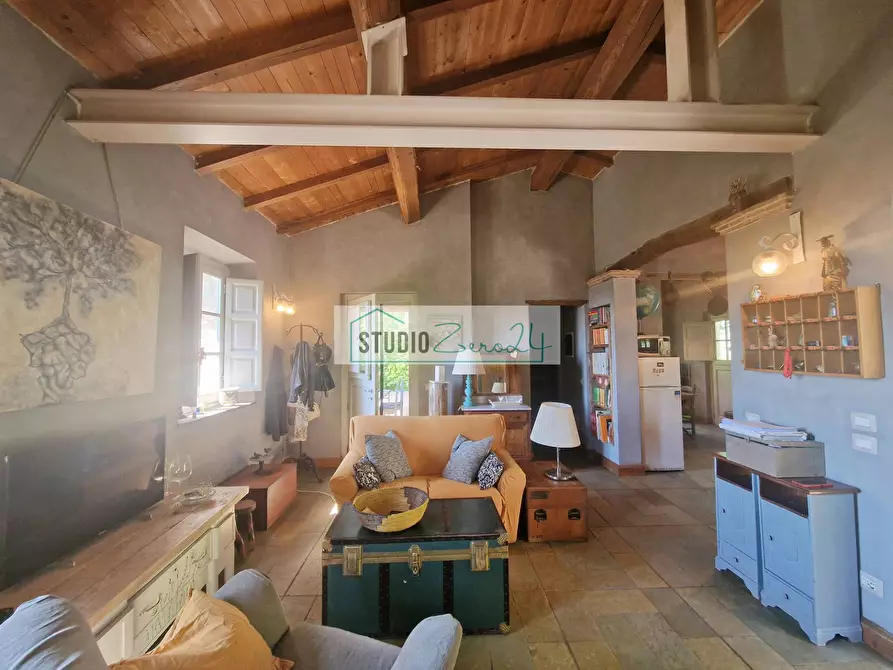 Immagine 30 di Villa in vendita  in Via della torre a Camaiore