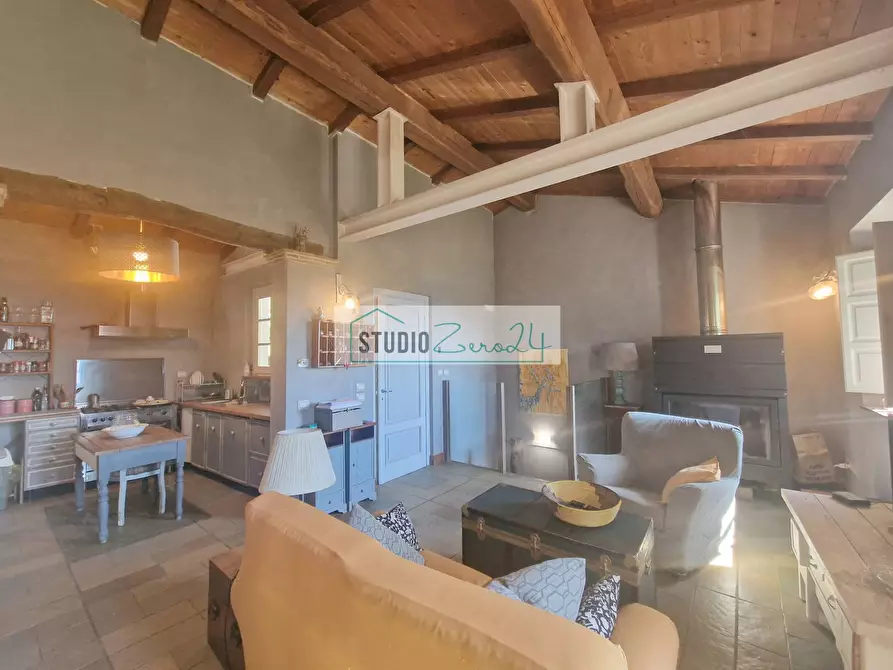 Immagine 32 di Villa in vendita  in Via della torre a Camaiore