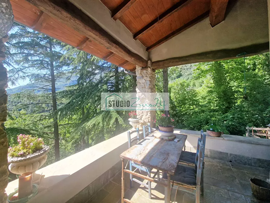 Immagine 39 di Villa in vendita  in Via della torre a Camaiore