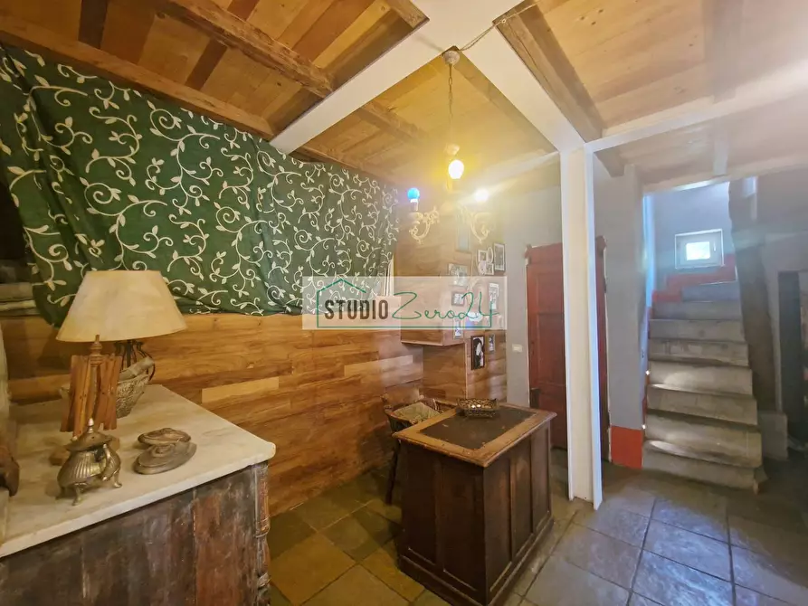 Immagine 47 di Villa in vendita  in Via della torre a Camaiore