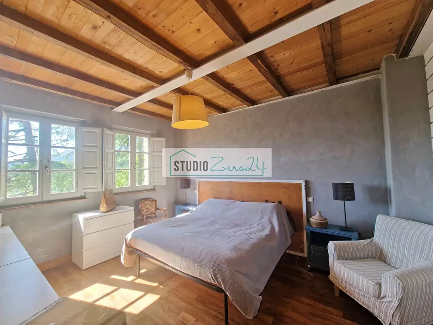 Immagine 49 di Villa in vendita  in Via della torre a Camaiore