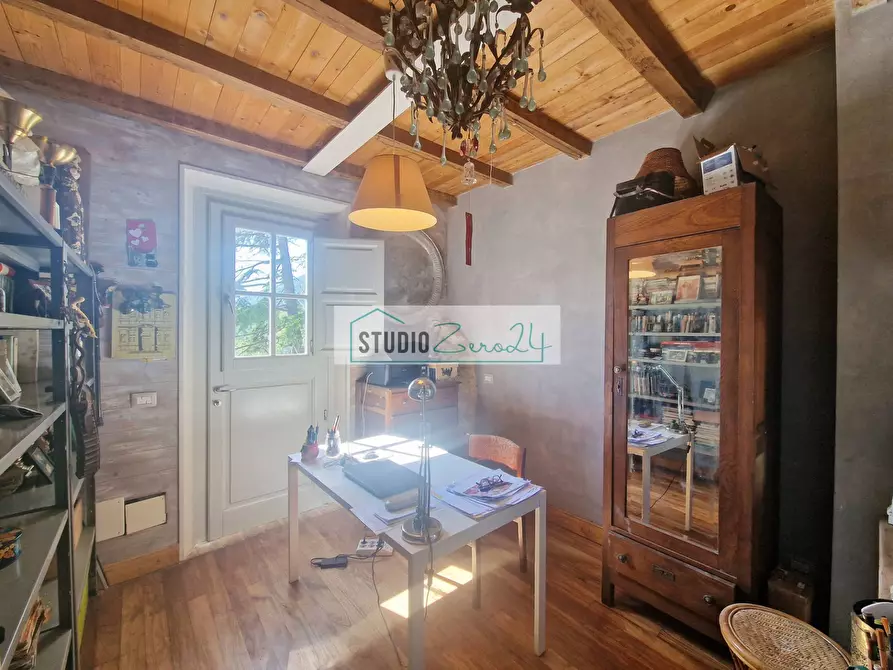 Immagine 52 di Villa in vendita  in Via della torre a Camaiore