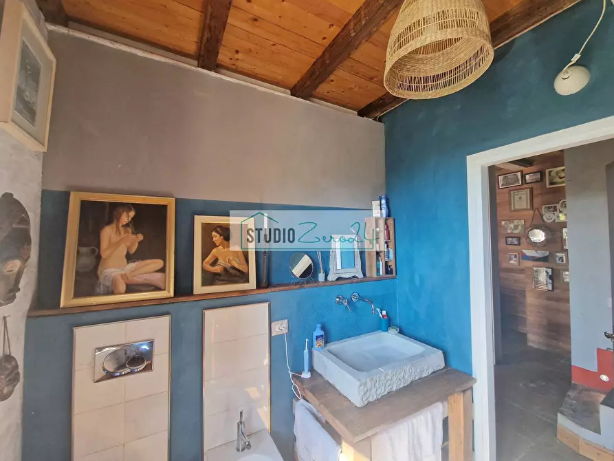 Immagine 61 di Villa in vendita  in Via della torre a Camaiore